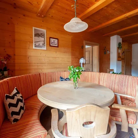 In Kirchberg Near Bus アパート *